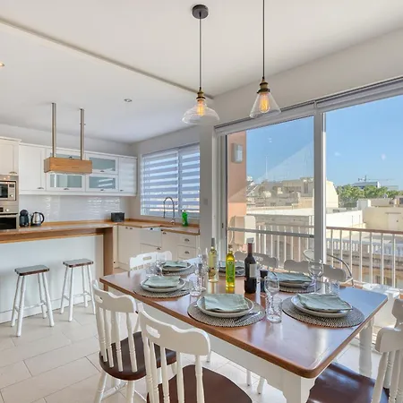 Bright & Airy 3 Bedroom With Balcony Lagi1-1 公寓 Hal Ghaxiak