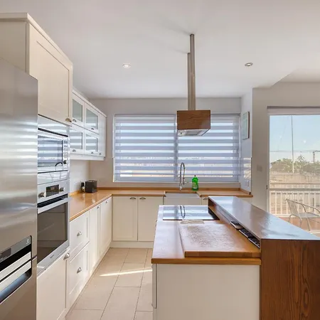 Bright & Airy 3 Bedroom With Balcony Lagi1-1 公寓 Hal Ghaxiak