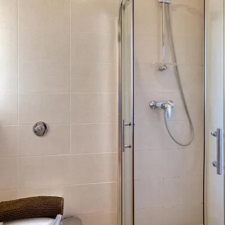 Bright & Airy 3 Bedroom With Balcony Lagi1-1 公寓 *